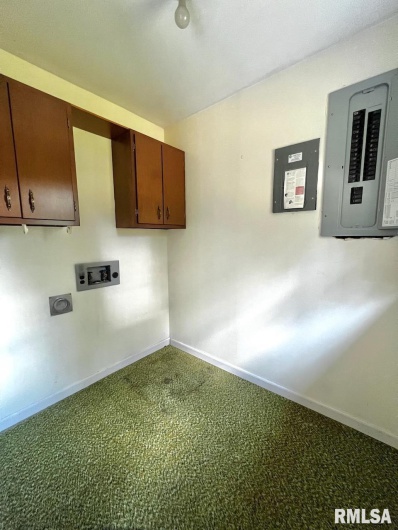 21 Spring Arbor Drive, Carbondale, Illinois 62901, 3 Bedrooms Bedrooms, 0 ,2 BathroomsBathrooms,Residential,For Sale,Spring Arbor,0,RMAEB459217