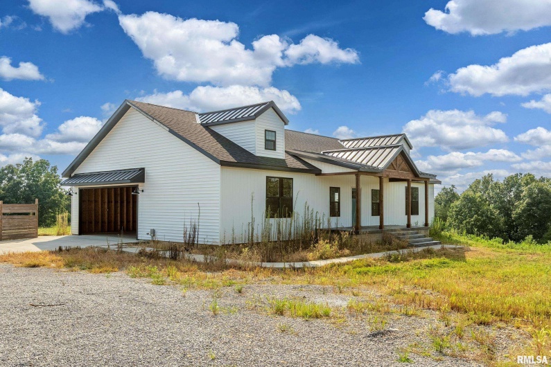 9975 Route 37 Route, Goreville, Illinois 62939, 5 Bedrooms Bedrooms, 0 ,4 BathroomsBathrooms,Residential,For Sale,Route 37,0,RMAEB459219