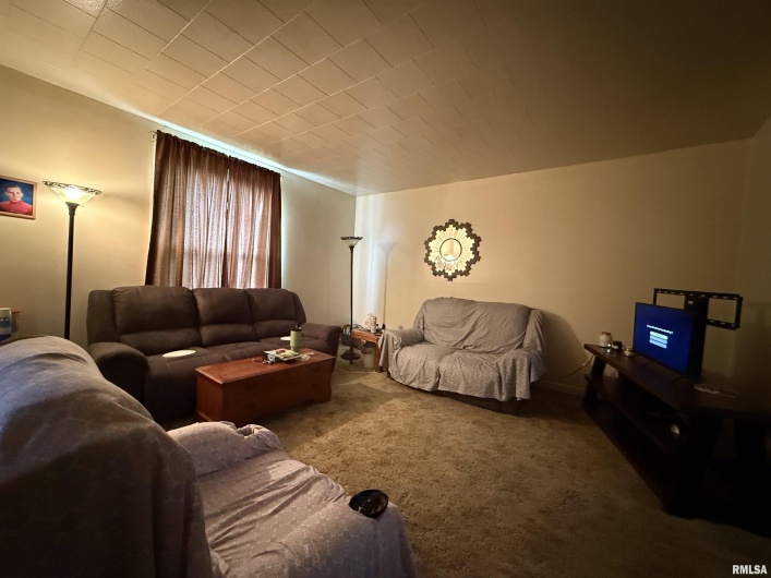 103 BALTIMORE Street, Ridgway, Illinois 62979-1076, 2 Bedrooms Bedrooms, 0 ,1 BathroomBathrooms,Residential,For Sale,BALTIMORE,0,RMAEB459222