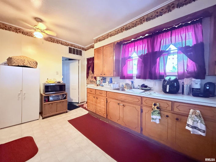 103 BALTIMORE Street, Ridgway, Illinois 62979-1076, 2 Bedrooms Bedrooms, 0 ,1 BathroomBathrooms,Residential,For Sale,BALTIMORE,0,RMAEB459222