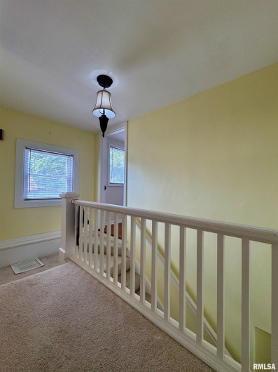 215 JACKSON Street, Harrisburg, Illinois 62946, 3 Bedrooms Bedrooms, 0 ,1 BathroomBathrooms,Residential,For Sale,JACKSON,0,RMAEB458799