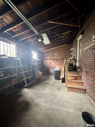 215 JACKSON Street, Harrisburg, Illinois 62946, 3 Bedrooms Bedrooms, 0 ,1 BathroomBathrooms,Residential,For Sale,JACKSON,0,RMAEB458799