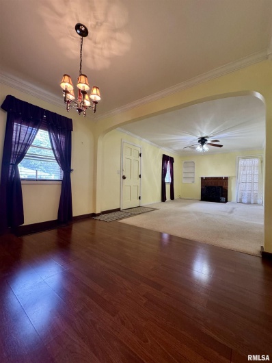 215 JACKSON Street, Harrisburg, Illinois 62946, 3 Bedrooms Bedrooms, 0 ,1 BathroomBathrooms,Residential,For Sale,JACKSON,0,RMAEB458799