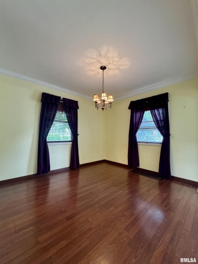 215 JACKSON Street, Harrisburg, Illinois 62946, 3 Bedrooms Bedrooms, 0 ,1 BathroomBathrooms,Residential,For Sale,JACKSON,0,RMAEB458799
