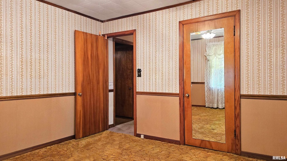 110 7TH Street, Johnston City, Illinois 62951, 2 Bedrooms Bedrooms, 0 ,1 BathroomBathrooms,Residential,For Sale,7TH,0,RMAEB459226