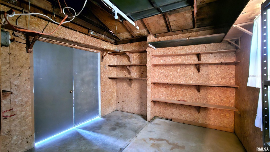 110 7TH Street, Johnston City, Illinois 62951, 2 Bedrooms Bedrooms, 0 ,1 BathroomBathrooms,Residential,For Sale,7TH,0,RMAEB459226