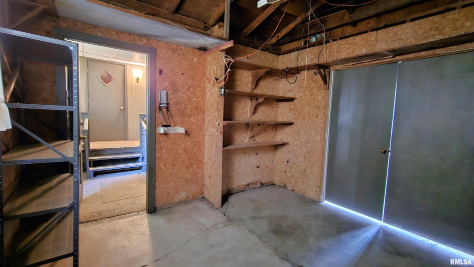 110 7TH Street, Johnston City, Illinois 62951, 2 Bedrooms Bedrooms, 0 ,1 BathroomBathrooms,Residential,For Sale,7TH,0,RMAEB459226