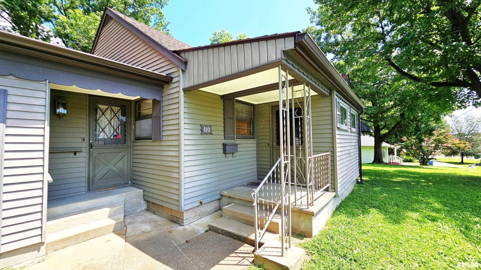 110 7TH Street, Johnston City, Illinois 62951, 2 Bedrooms Bedrooms, 0 ,1 BathroomBathrooms,Residential,For Sale,7TH,0,RMAEB459226