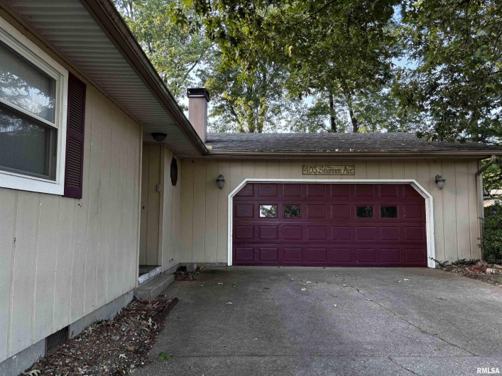 403 Shannon Avenue, Energy, Illinois 62933, 3 Bedrooms Bedrooms, 0 ,2 BathroomsBathrooms,Residential,For Sale,Shannon,0,RMAEB459229