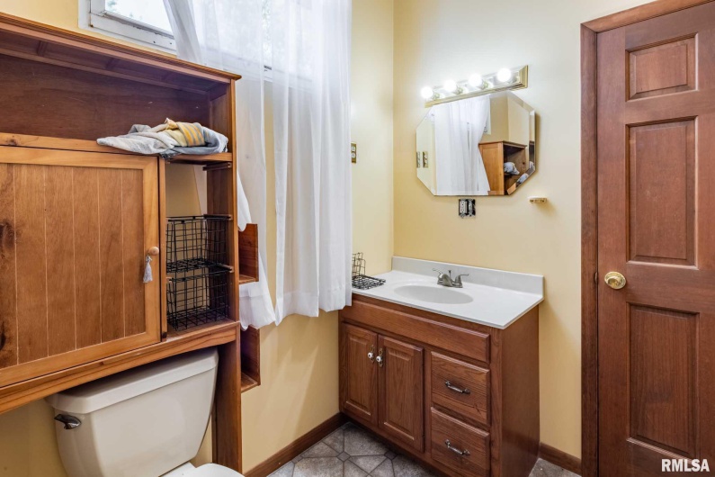 1205 Mayor Caliper Drive, Carterville, Illinois 62918, 3 Bedrooms Bedrooms, 0 ,2 BathroomsBathrooms,Residential,For Sale,Mayor Caliper,0,RMAQC4266291