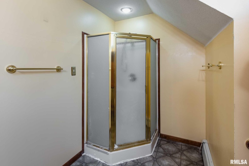 1205 Mayor Caliper Drive, Carterville, Illinois 62918, 3 Bedrooms Bedrooms, 0 ,2 BathroomsBathrooms,Residential,For Sale,Mayor Caliper,0,RMAQC4266291