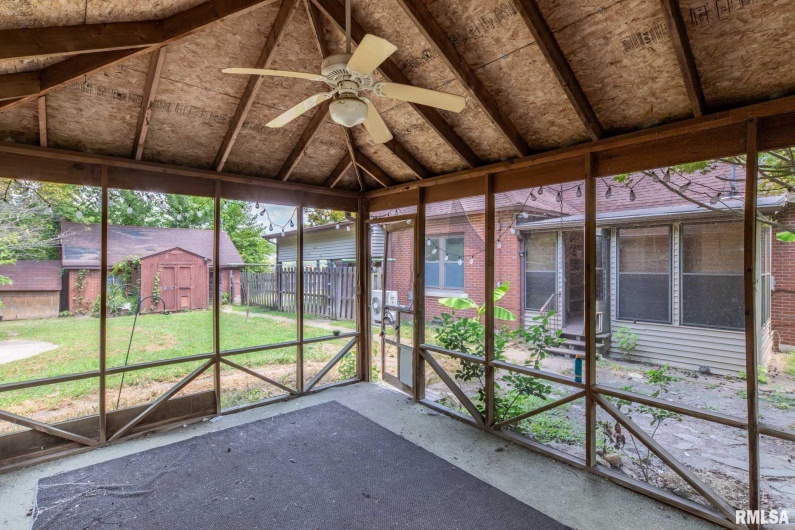 1205 Mayor Caliper Drive, Carterville, Illinois 62918, 3 Bedrooms Bedrooms, 0 ,2 BathroomsBathrooms,Residential,For Sale,Mayor Caliper,0,RMAQC4266291