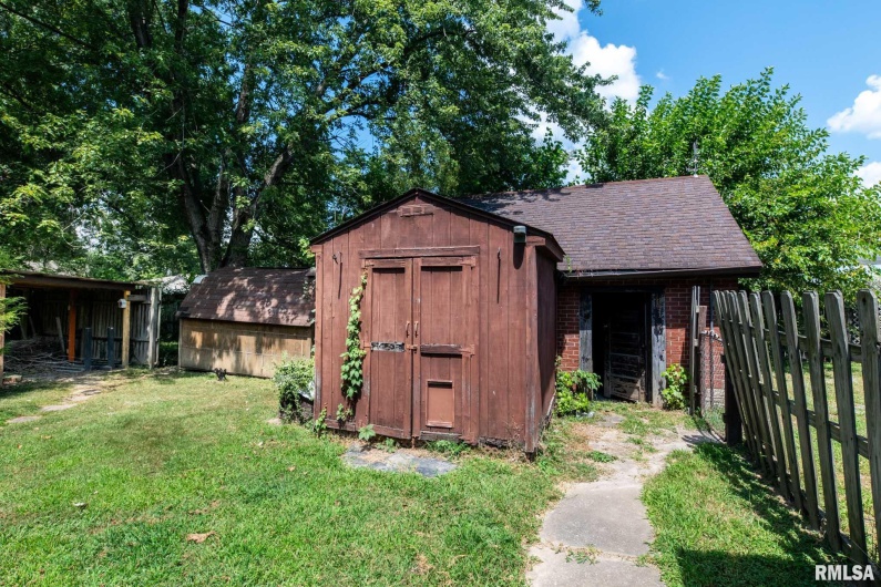 1205 Mayor Caliper Drive, Carterville, Illinois 62918, 3 Bedrooms Bedrooms, 0 ,2 BathroomsBathrooms,Residential,For Sale,Mayor Caliper,0,RMAQC4266291