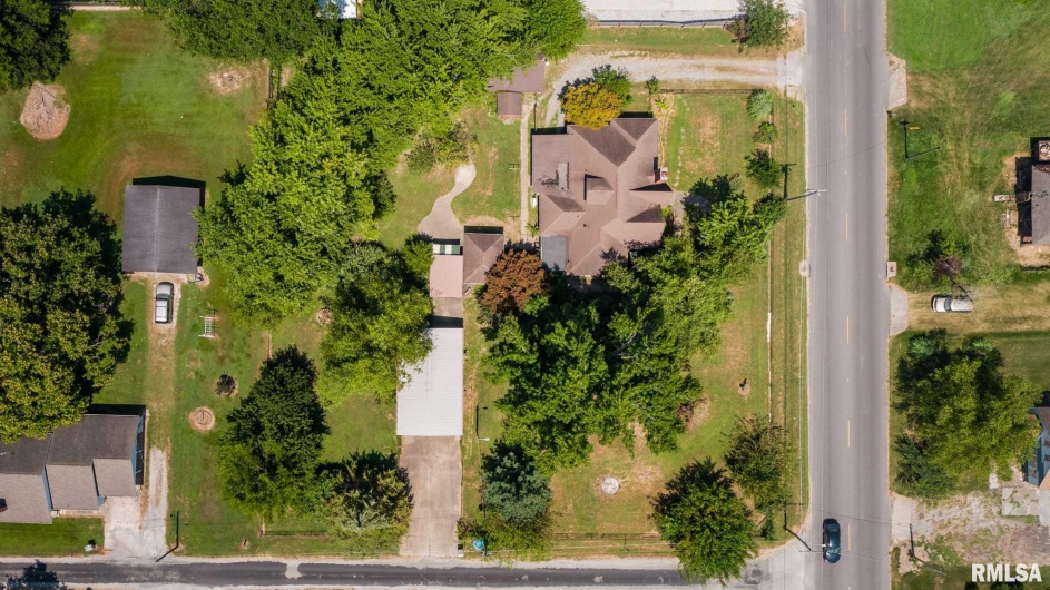 1205 Mayor Caliper Drive, Carterville, Illinois 62918, 3 Bedrooms Bedrooms, 0 ,2 BathroomsBathrooms,Residential,For Sale,Mayor Caliper,0,RMAQC4266291