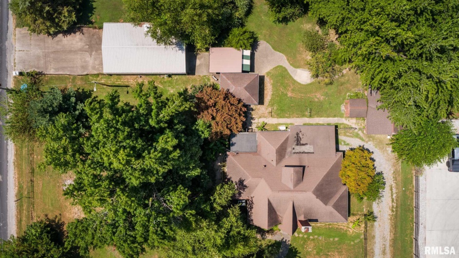 1205 Mayor Caliper Drive, Carterville, Illinois 62918, 3 Bedrooms Bedrooms, 0 ,2 BathroomsBathrooms,Residential,For Sale,Mayor Caliper,0,RMAQC4266291