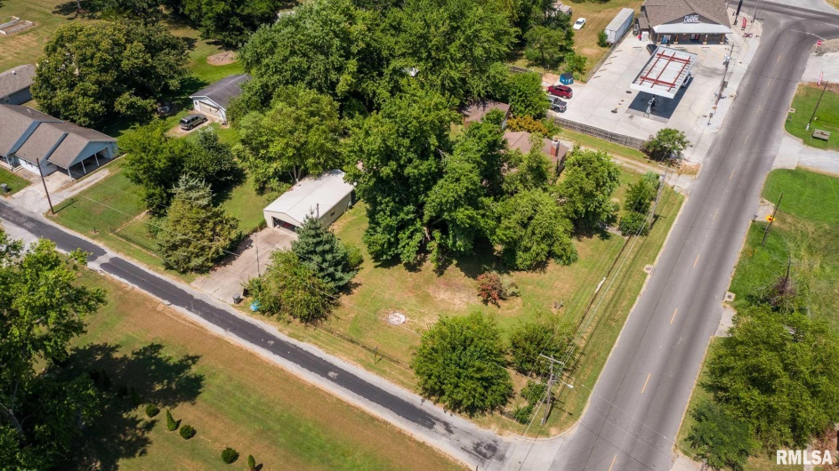 1205 Mayor Caliper Drive, Carterville, Illinois 62918, 3 Bedrooms Bedrooms, 0 ,2 BathroomsBathrooms,Residential,For Sale,Mayor Caliper,0,RMAQC4266291