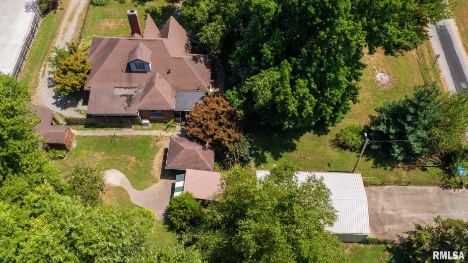 1205 Mayor Caliper Drive, Carterville, Illinois 62918, 3 Bedrooms Bedrooms, 0 ,2 BathroomsBathrooms,Residential,For Sale,Mayor Caliper,0,RMAQC4266291