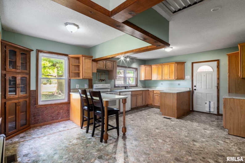 1205 Mayor Caliper Drive, Carterville, Illinois 62918, 3 Bedrooms Bedrooms, 0 ,2 BathroomsBathrooms,Residential,For Sale,Mayor Caliper,0,RMAQC4266291