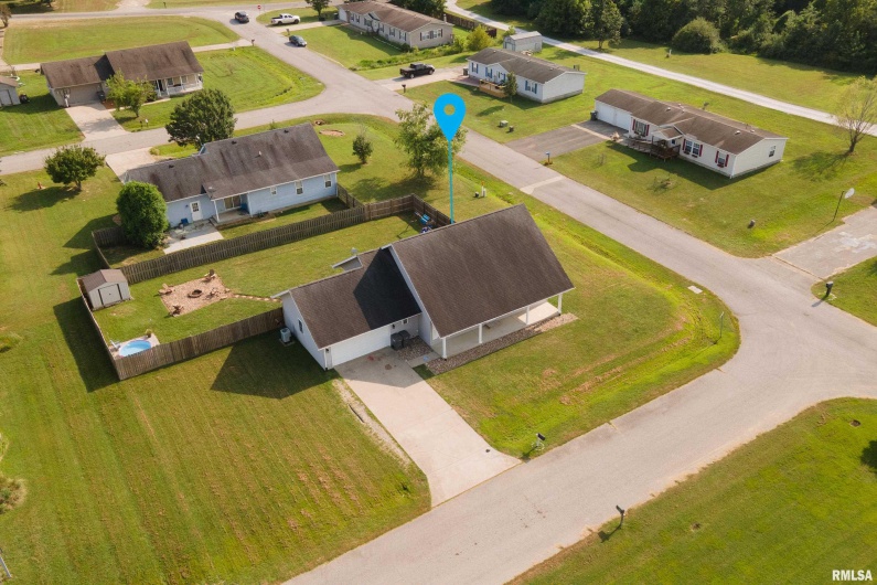 5627 RED FOX Drive, Carterville, Illinois 62918, 3 Bedrooms Bedrooms, 0 ,2 BathroomsBathrooms,Residential,For Sale,RED FOX,0,RMAEB459231
