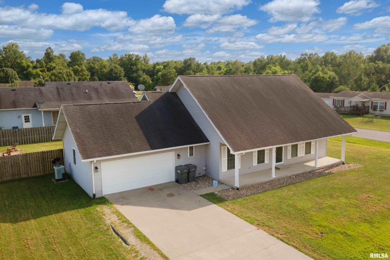 5627 RED FOX Drive, Carterville, Illinois 62918, 3 Bedrooms Bedrooms, 0 ,2 BathroomsBathrooms,Residential,For Sale,RED FOX,0,RMAEB459231