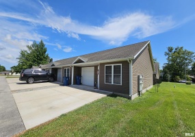 1302 FAIR Street, Marion, Illinois 62959, 0 , 0 ,0,Residential Income,For Sale,FAIR,0,RMAEB458748