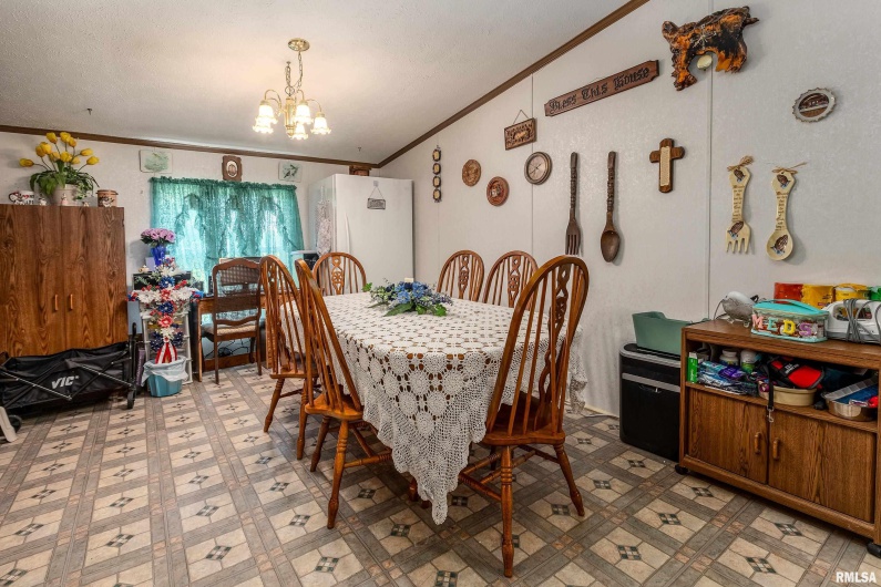 14809 Sulphur Springs Road, Creal Springs, Illinois 62922, 4 Bedrooms Bedrooms, 0 ,3 BathroomsBathrooms,Residential,For Sale,Sulphur Springs,0,RMAQC4266293