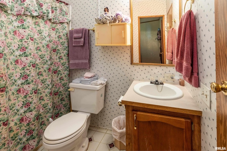 14809 Sulphur Springs Road, Creal Springs, Illinois 62922, 4 Bedrooms Bedrooms, 0 ,3 BathroomsBathrooms,Residential,For Sale,Sulphur Springs,0,RMAQC4266293