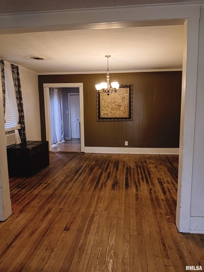 1935 ELM Street, Murphysboro, Illinois 62966, 3 Bedrooms Bedrooms, 0 ,1 BathroomBathrooms,Residential,For Sale,ELM,0,RMAEB459003