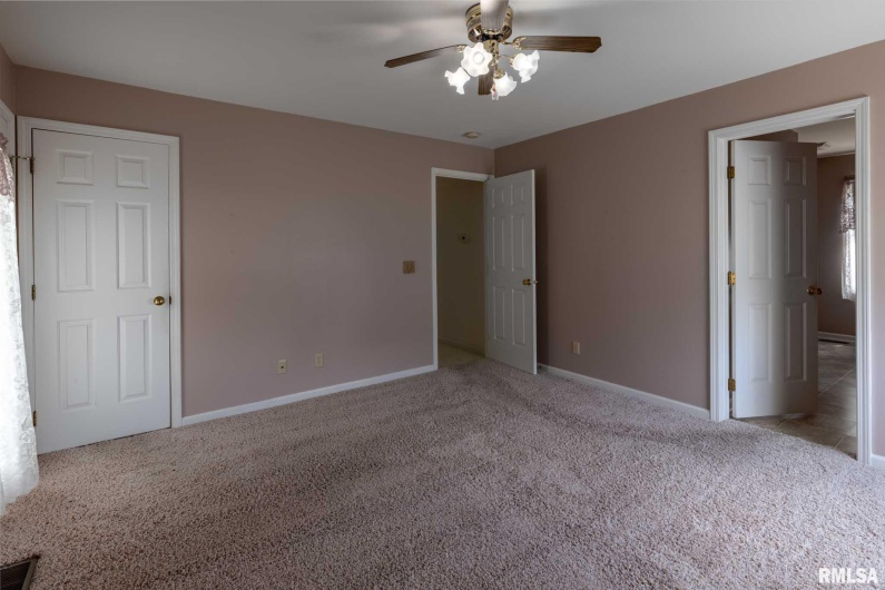304 Bogie Drive, Herrin, Illinois 62948, 3 Bedrooms Bedrooms, 0 ,2 BathroomsBathrooms,Residential,For Sale,Bogie,0,RMAQC4266318