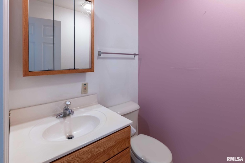 304 Bogie Drive, Herrin, Illinois 62948, 3 Bedrooms Bedrooms, 0 ,2 BathroomsBathrooms,Residential,For Sale,Bogie,0,RMAQC4266318