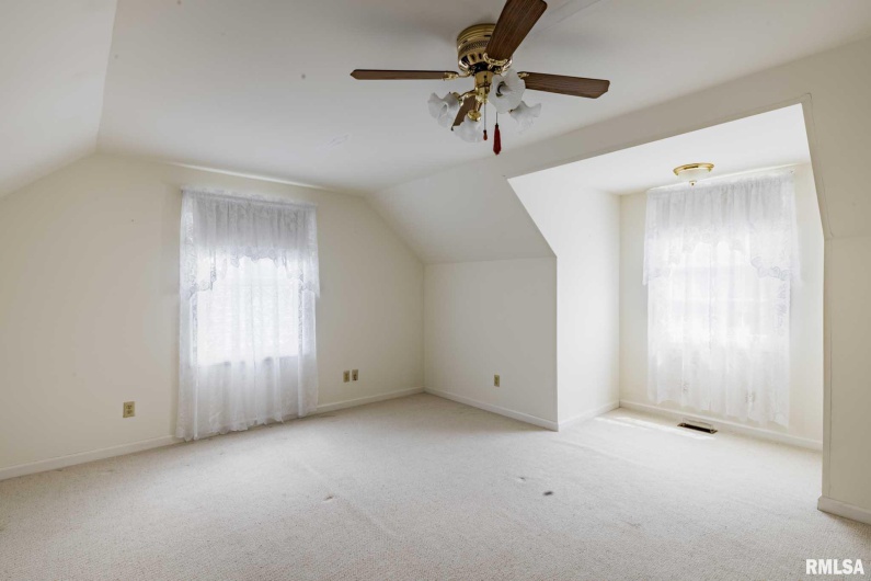 304 Bogie Drive, Herrin, Illinois 62948, 3 Bedrooms Bedrooms, 0 ,2 BathroomsBathrooms,Residential,For Sale,Bogie,0,RMAQC4266318