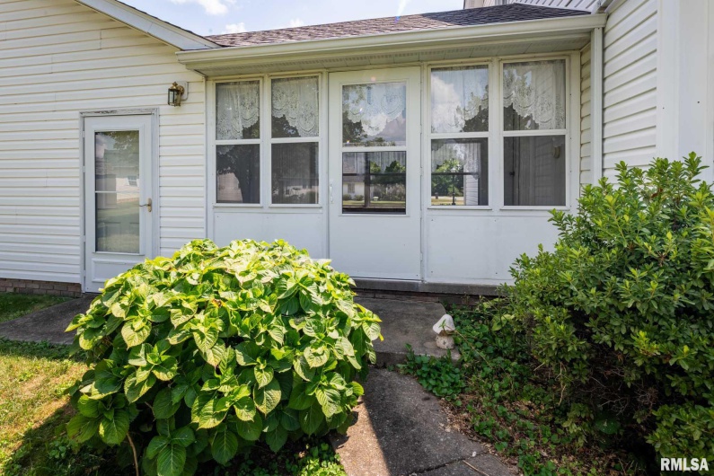 304 Bogie Drive, Herrin, Illinois 62948, 3 Bedrooms Bedrooms, 0 ,2 BathroomsBathrooms,Residential,For Sale,Bogie,0,RMAQC4266318