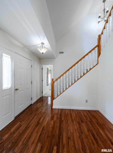 304 Bogie Drive, Herrin, Illinois 62948, 3 Bedrooms Bedrooms, 0 ,2 BathroomsBathrooms,Residential,For Sale,Bogie,0,RMAQC4266318