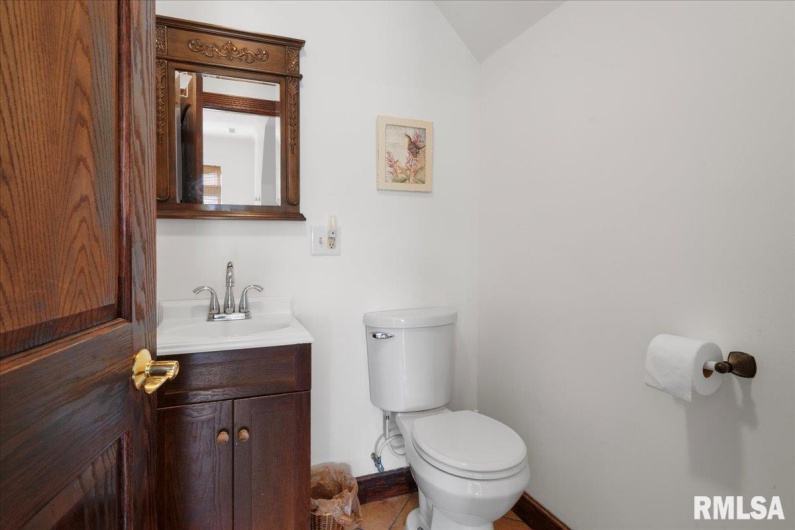 6156 Chautauqua Road, Murphysboro, Illinois 62966, 7 Bedrooms Bedrooms, 0 ,6 BathroomsBathrooms,Residential,For Sale,Chautauqua,0,RMAEB459244