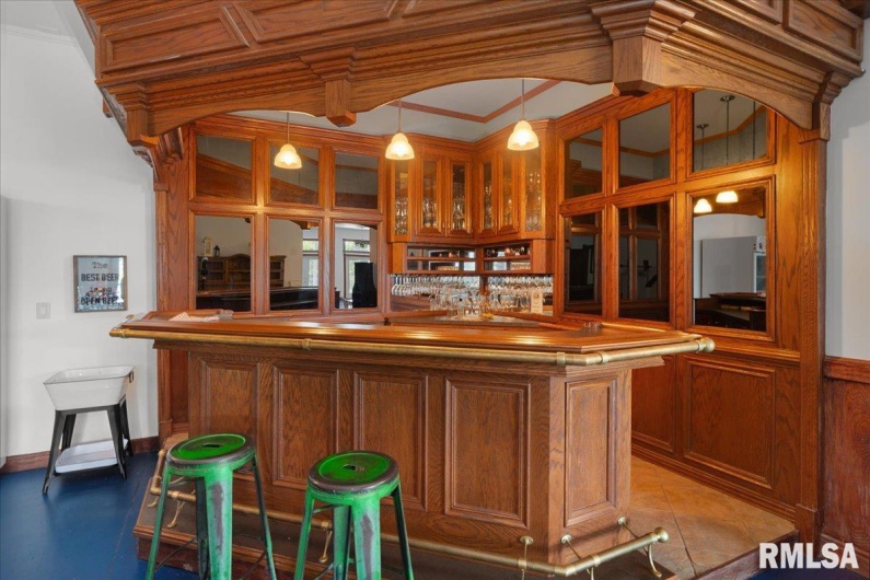6156 Chautauqua Road, Murphysboro, Illinois 62966, 7 Bedrooms Bedrooms, 0 ,6 BathroomsBathrooms,Residential,For Sale,Chautauqua,0,RMAEB459244