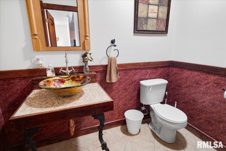 6156 Chautauqua Road, Murphysboro, Illinois 62966, 7 Bedrooms Bedrooms, 0 ,6 BathroomsBathrooms,Residential,For Sale,Chautauqua,0,RMAEB459244