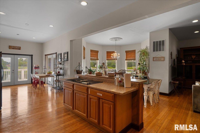 6156 Chautauqua Road, Murphysboro, Illinois 62966, 7 Bedrooms Bedrooms, 0 ,6 BathroomsBathrooms,Residential,For Sale,Chautauqua,0,RMAEB459244