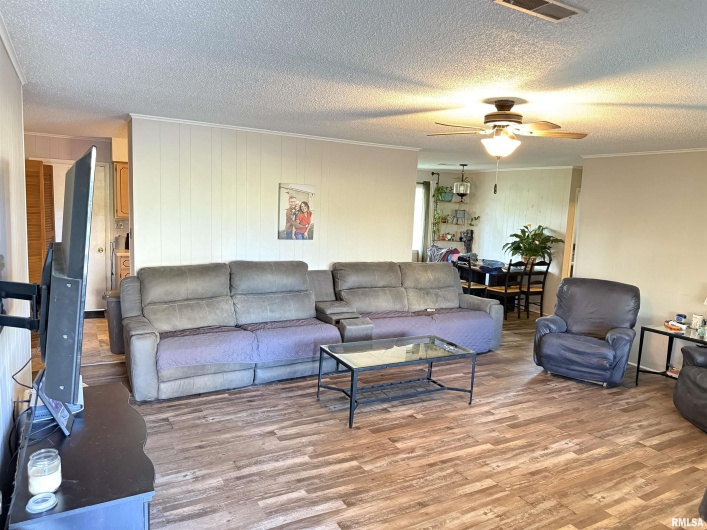 25 MICHIGAN Street, Harrisburg, Illinois 62946, 2 Bedrooms Bedrooms, 0 ,2 BathroomsBathrooms,Residential,For Sale,MICHIGAN,0,RMAEB459245