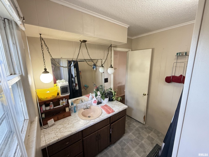 25 MICHIGAN Street, Harrisburg, Illinois 62946, 2 Bedrooms Bedrooms, 0 ,2 BathroomsBathrooms,Residential,For Sale,MICHIGAN,0,RMAEB459245