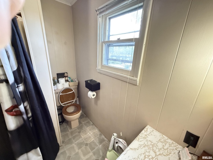 25 MICHIGAN Street, Harrisburg, Illinois 62946, 2 Bedrooms Bedrooms, 0 ,2 BathroomsBathrooms,Residential,For Sale,MICHIGAN,0,RMAEB459245