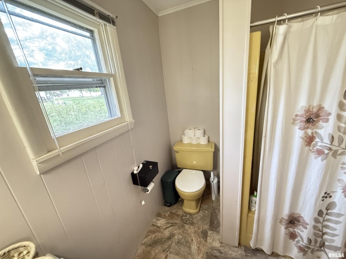25 MICHIGAN Street, Harrisburg, Illinois 62946, 2 Bedrooms Bedrooms, 0 ,2 BathroomsBathrooms,Residential,For Sale,MICHIGAN,0,RMAEB459245
