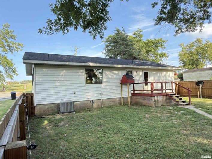 25 MICHIGAN Street, Harrisburg, Illinois 62946, 2 Bedrooms Bedrooms, 0 ,2 BathroomsBathrooms,Residential,For Sale,MICHIGAN,0,RMAEB459245