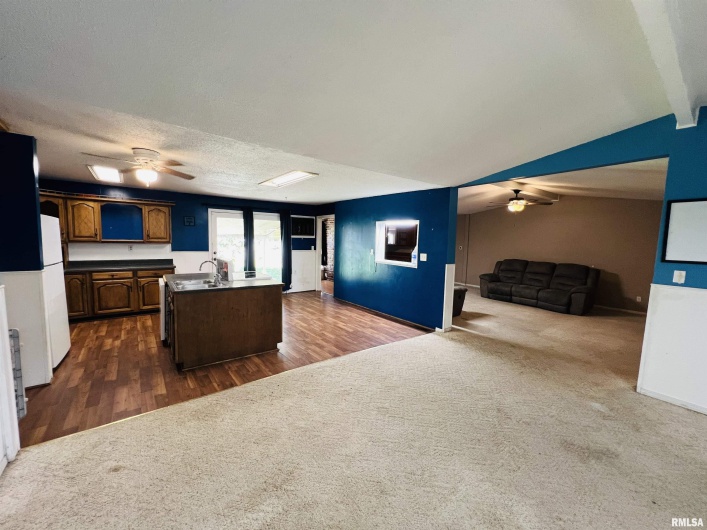 2507 LOCUST Street, Eldorado, Illinois 62930, 3 Bedrooms Bedrooms, 0 ,2 BathroomsBathrooms,Residential,For Sale,LOCUST,0,RMAEB459256