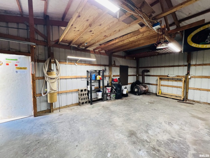 2507 LOCUST Street, Eldorado, Illinois 62930, 3 Bedrooms Bedrooms, 0 ,2 BathroomsBathrooms,Residential,For Sale,LOCUST,0,RMAEB459256