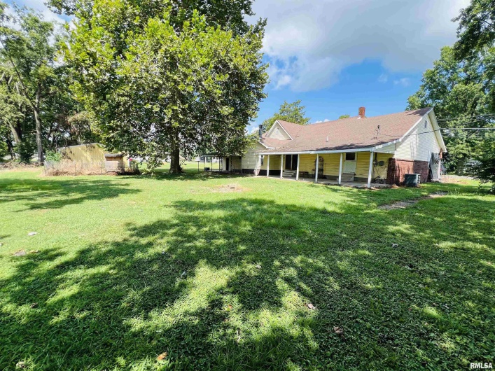 2507 LOCUST Street, Eldorado, Illinois 62930, 3 Bedrooms Bedrooms, 0 ,2 BathroomsBathrooms,Residential,For Sale,LOCUST,0,RMAEB459256