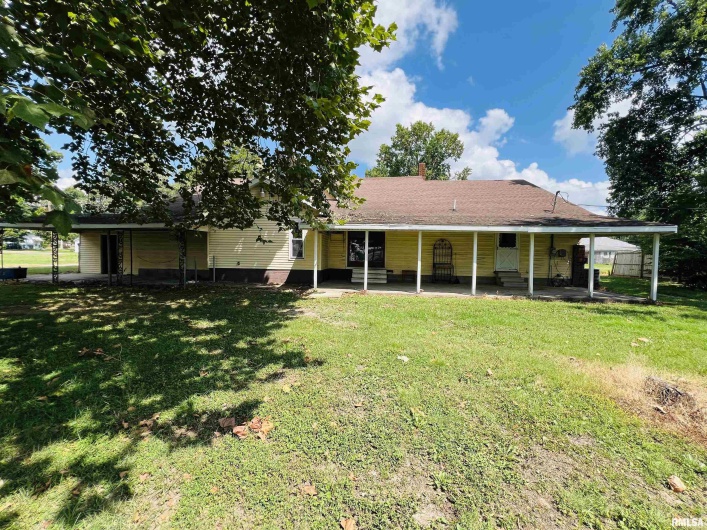 2507 LOCUST Street, Eldorado, Illinois 62930, 3 Bedrooms Bedrooms, 0 ,2 BathroomsBathrooms,Residential,For Sale,LOCUST,0,RMAEB459256