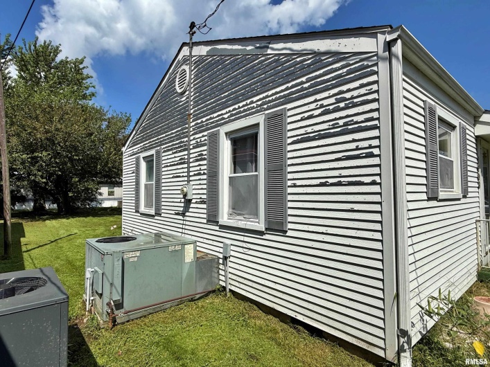 1603 FERRY Street, Metropolis, Illinois 62960, 3 Bedrooms Bedrooms, 0 ,1 BathroomBathrooms,Residential,For Sale,FERRY,0,RMAEB459250