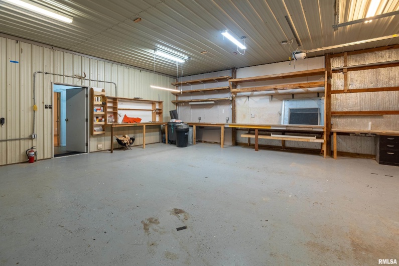 2 Jungle Road, Murphysboro, Illinois 62966, 2 Bedrooms Bedrooms, 0 ,1 BathroomBathrooms,Residential,For Sale,Jungle,0,RMAEB459253