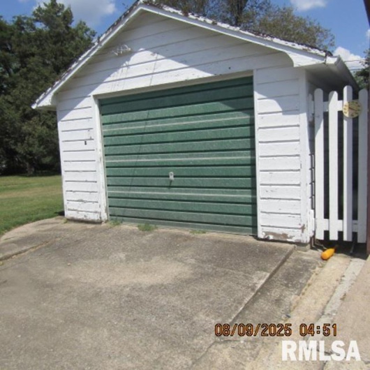 1020 WEBSTER Street, Harrisburg, Illinois 62946, 2 Bedrooms Bedrooms, 0 ,1 BathroomBathrooms,Residential,For Sale,WEBSTER,0,RMAEB459255