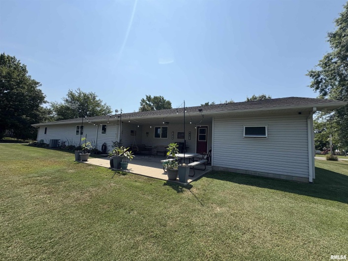 605 GEORGE Street, Ava, Illinois 62907, 4 Bedrooms Bedrooms, 0 ,3 BathroomsBathrooms,Residential,For Sale,GEORGE,0,RMAEB459261